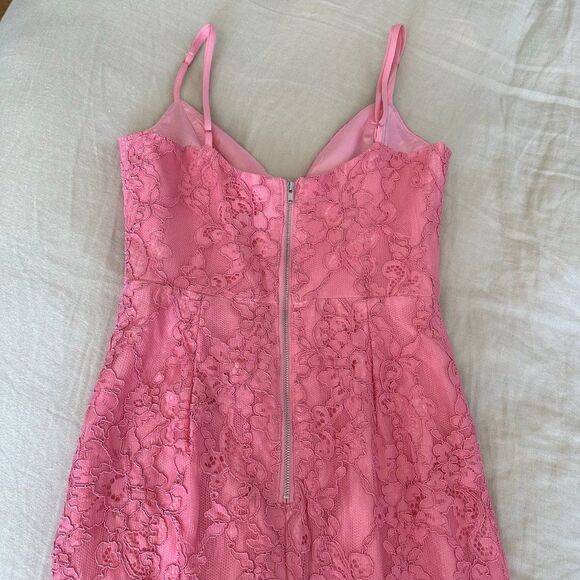 Hadley Midi Lace Dress - Picture 9 of 12